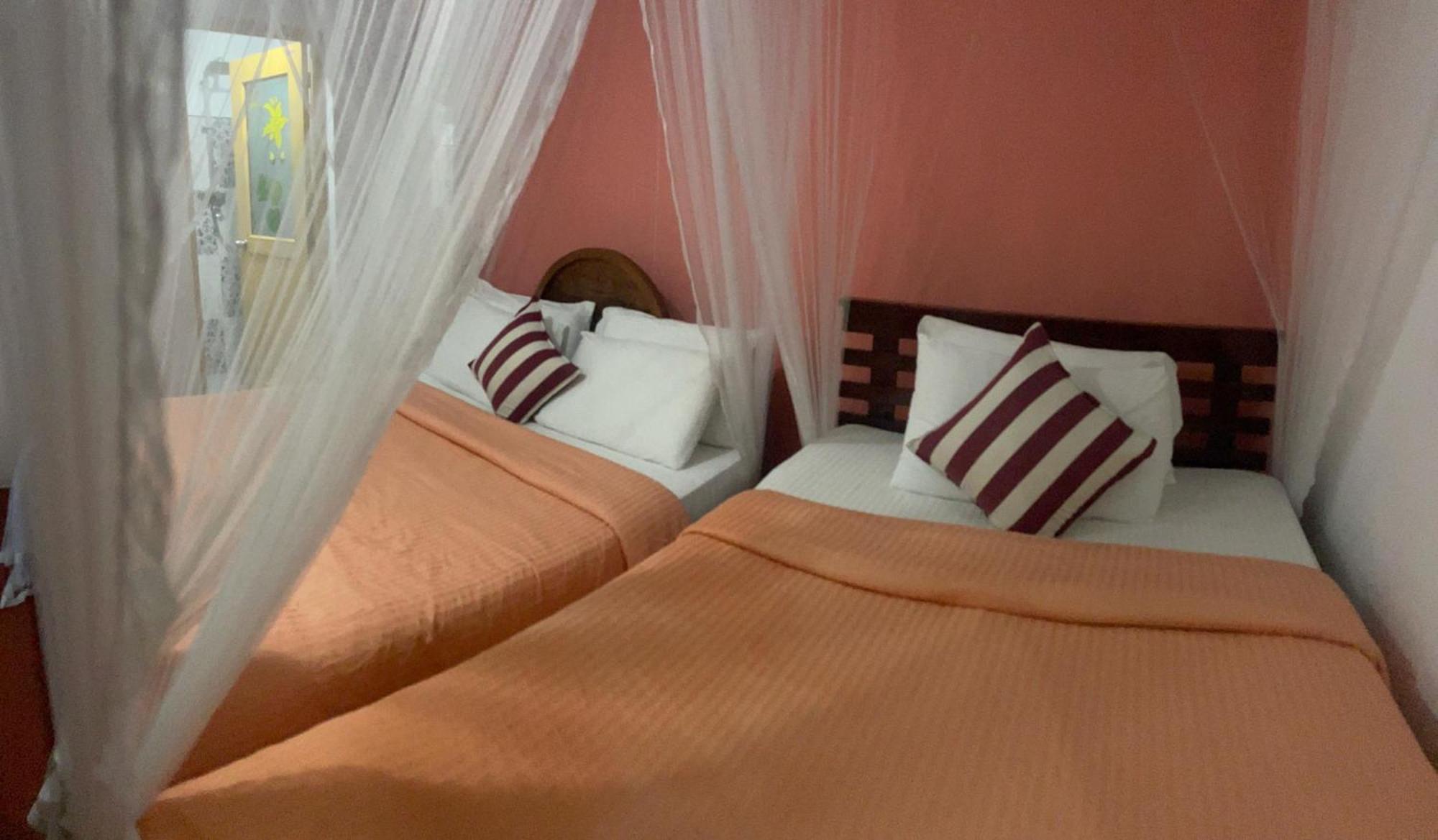 Hidden Gem Inn เอลลา ภายนอก รูปภาพ